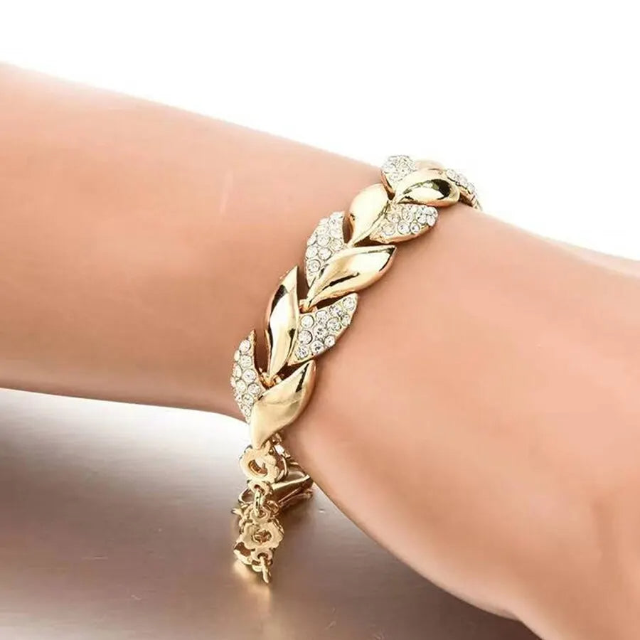 Luxury Love Braided Leaf Bracelet Charm Crystal